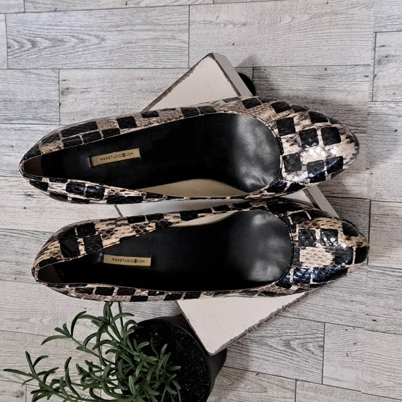 Max Studio Shoes - Max Studio Genuine Snake Skin and Leather Pumps